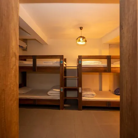 Taksim Square Hostel *