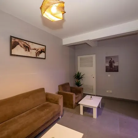 Taksim Square Hostel