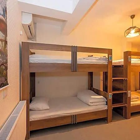 Taksim Square Hostel Istanbul
